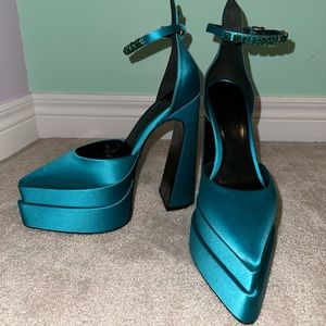 Never Worn Blue Versace Aevitas Platform Heels